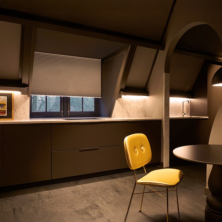 Color: Congo BO Grey; Lift: Motorized