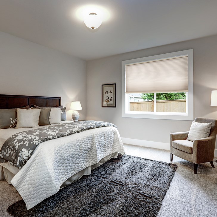 Color: Oakwood; Lift: Cordless