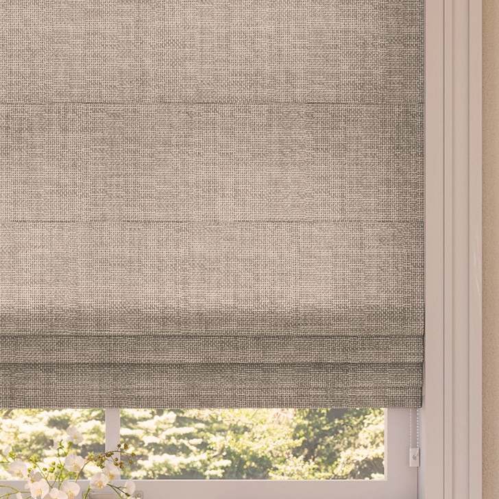 Color: Outlander Dust Grey F104; Lift: Continuous Cord Loop; Fold Style: Classic Flat