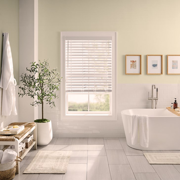 Color: White F7630; Lift: Cordless