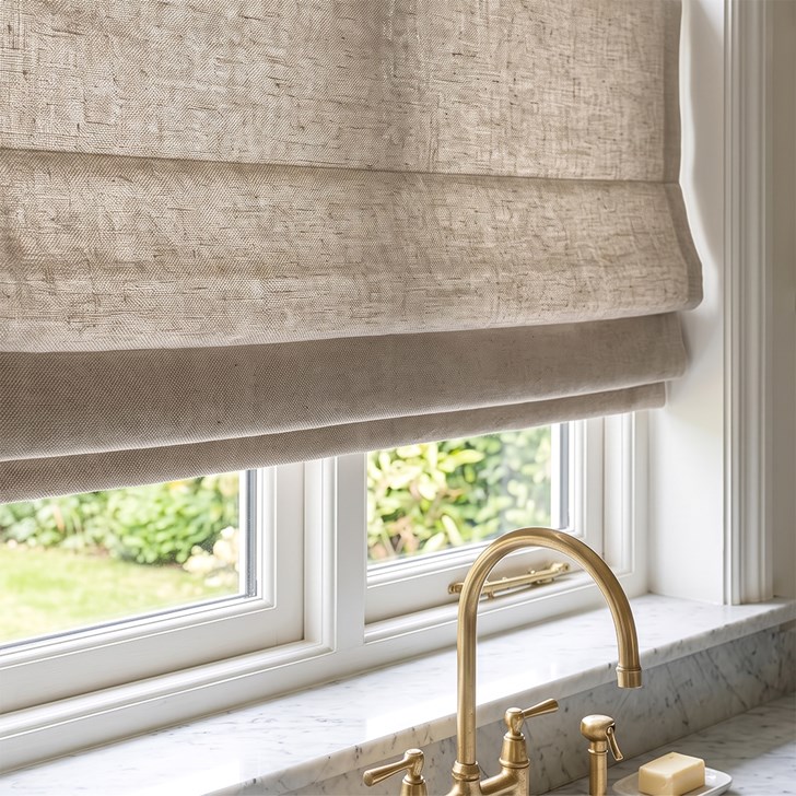 Color: Outlander Pebble Beige; Lift: Top Down Bottom Up