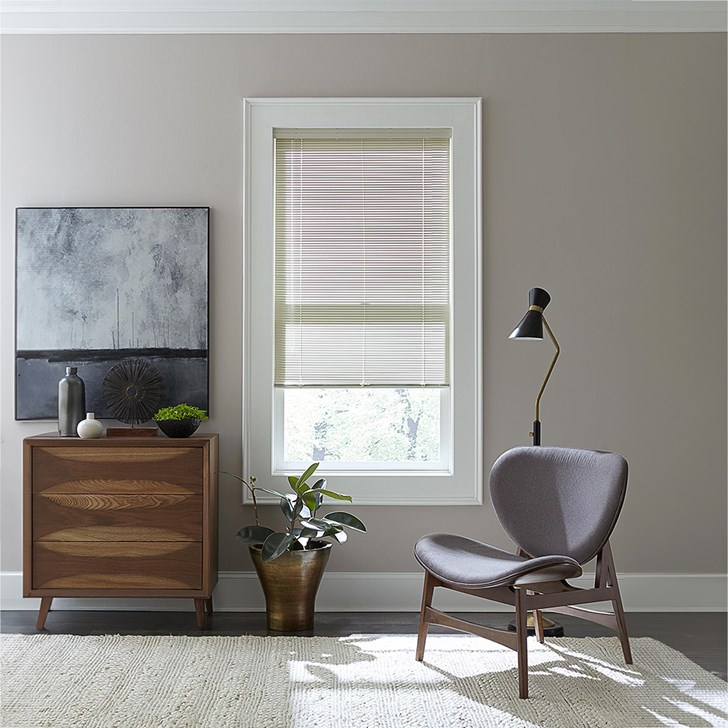 Color: Antique Ivory