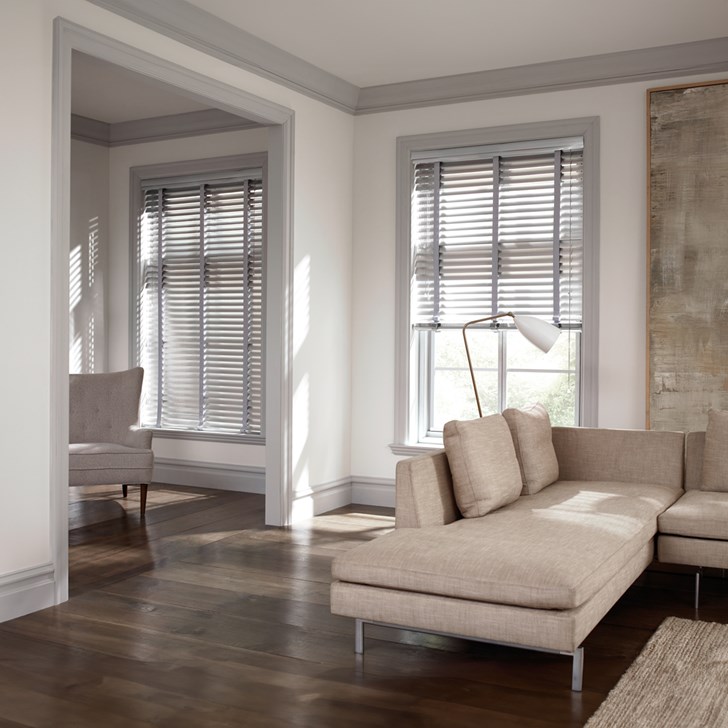 Color: Brushed Aluminum; Feature: Right Tilt Wand; Cloth-Tape: Slate