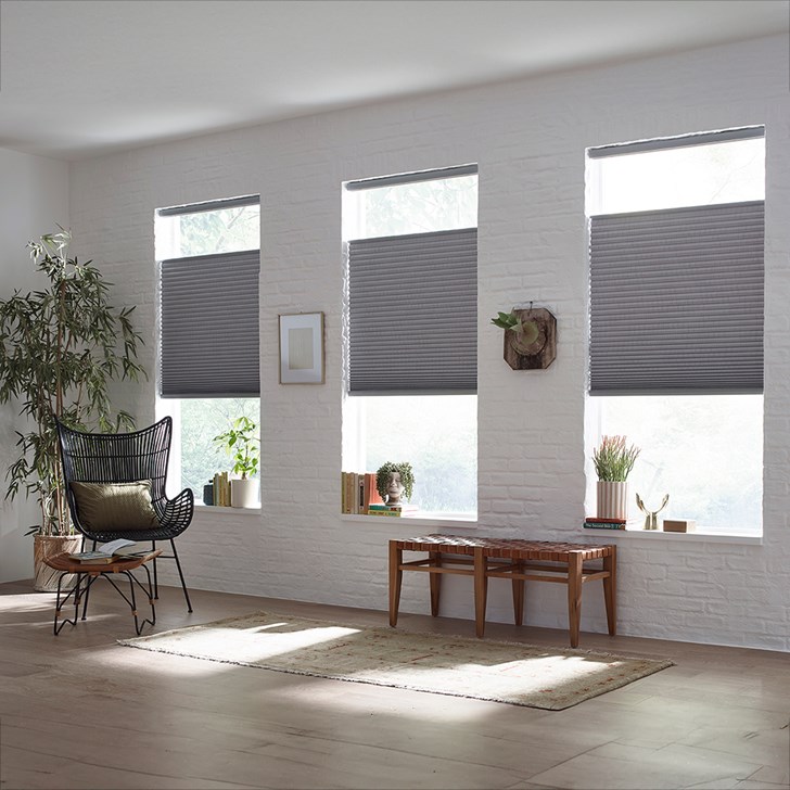 Color: Titanium Field LC4112