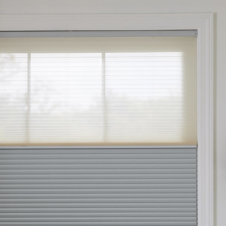 Color: Designer Colors Graystone; Feature: Day Night Lift with SheerCell Chiffon Color