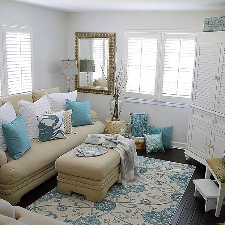 Composite Shutters in the White Pearl color.