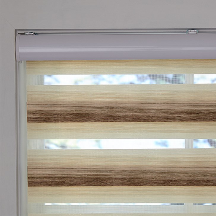 Modern-style, standard valance. Color: Vanilla Bean 788