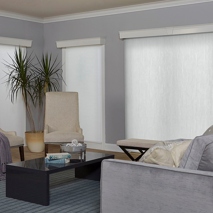 Shade Color: White DLF812; Cornice: Davenport Cotton