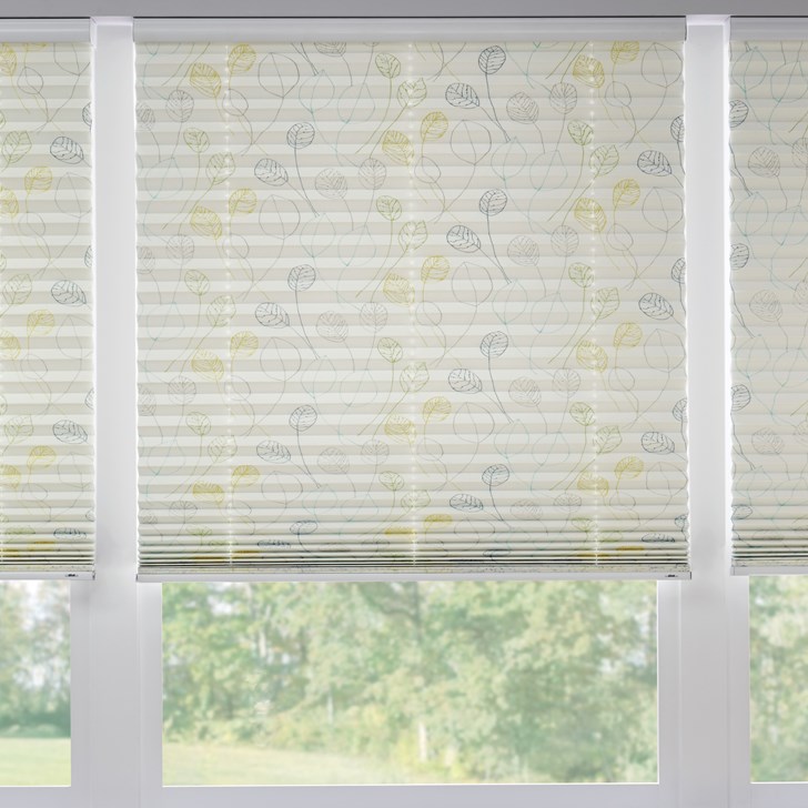 Color: Springleaf Apple Tree